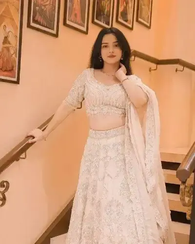 Escort Pakyong